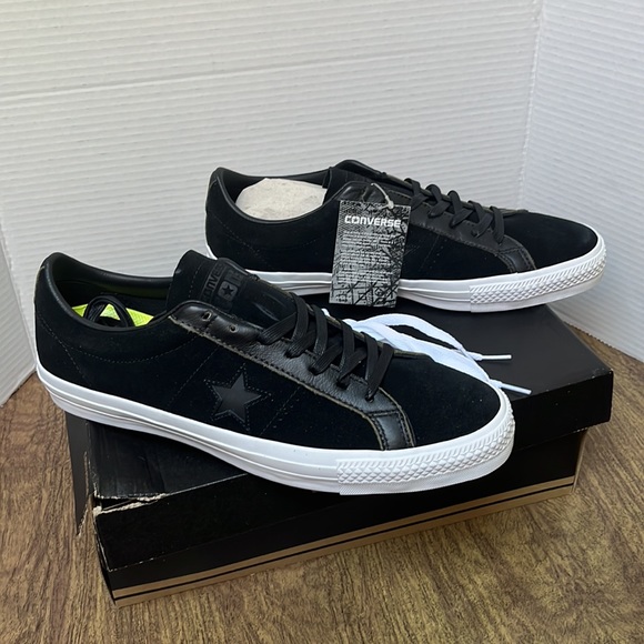 NIB Converse Chuck Taylor One Star Pro Leather Sneaker Black White Women’s 13 - Picture 3 of 15